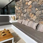 Villa Casa Horizon - Heated Pool With Volcano Sunset Views, Lajares