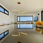 Villa Casa Horizon - Heated Pool With Volcano Sunset Views,