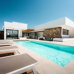 Casa Horizon - Heated Pool With Volcano Sunset Views, Villa *