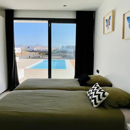 Casa Horizon Heated Pool With Volcano Sunset Views, Villa
