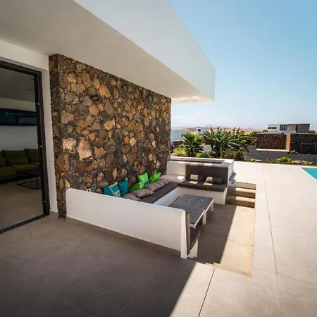 Casa Horizon Heated Pool With Volcano Sunset Views, Villa
