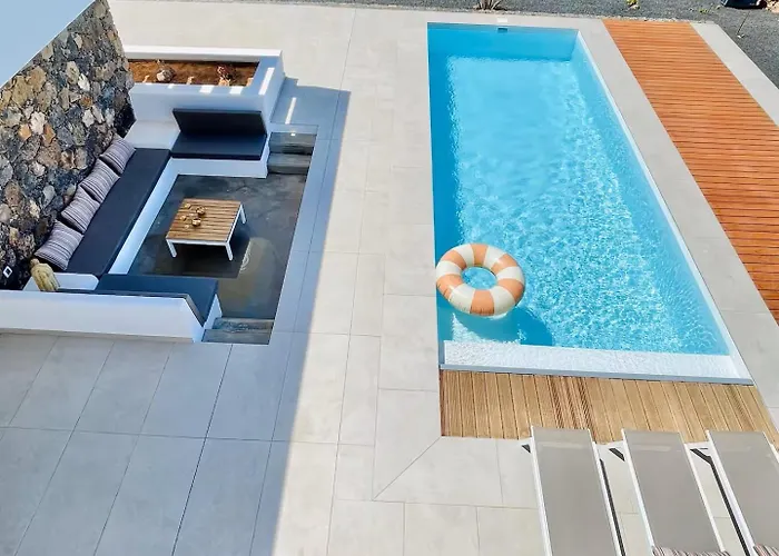 Casa Horizon, Luxury 8p, Heated Pool, 4br 4ba, Volcano Views - Quiet & Stylish, *